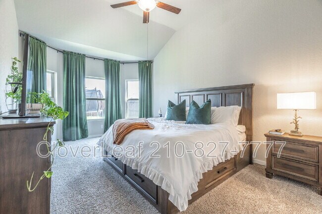 Building Photo - 709 Stonemanor Bay