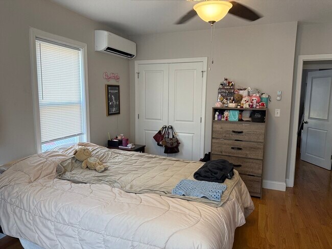 Building Photo - 16 Hudson St