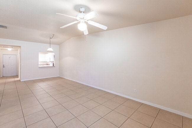 Building Photo - 1321 SE 8th Ave