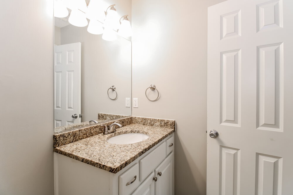 Building Photo - 2792 Shady Well