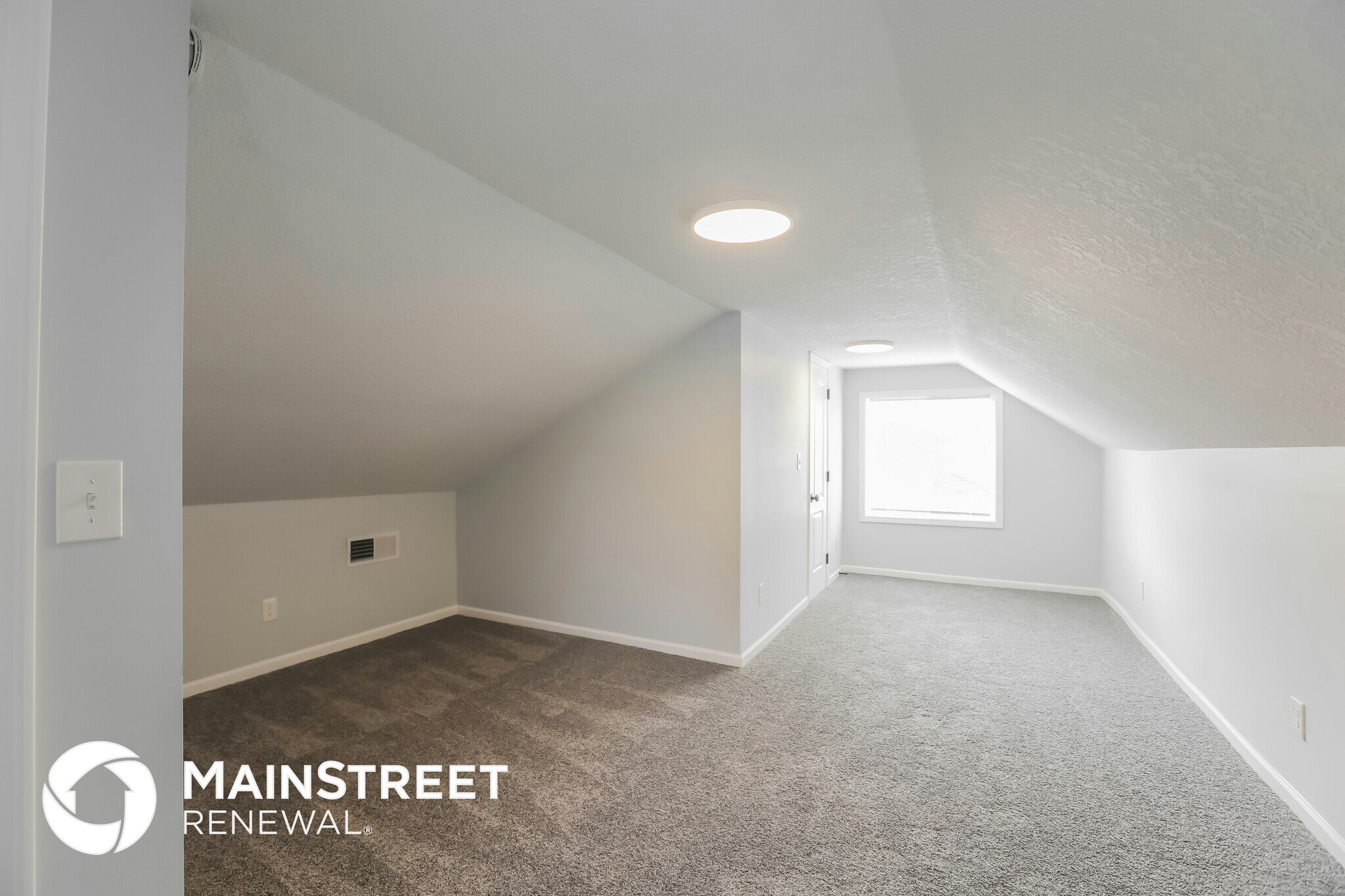 Building Photo - 1411 Randall Rd