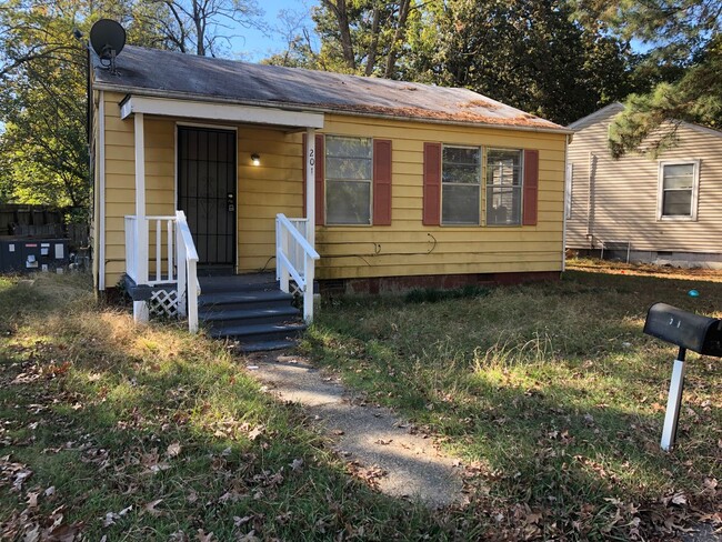 Primary Photo - 2 bedroom home central air and heat