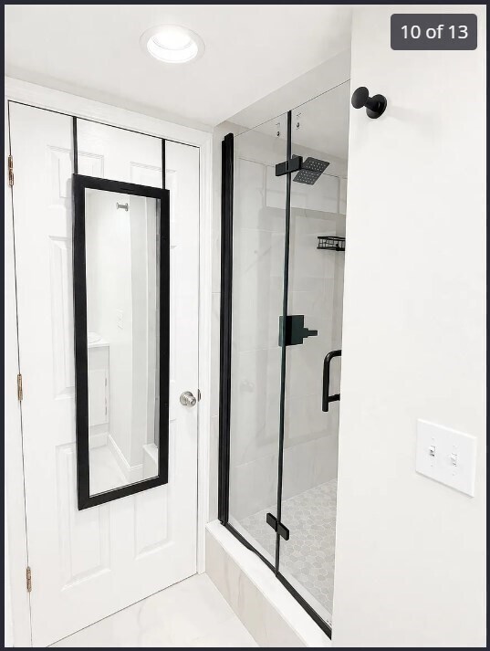 Building Photo - 528 Bennington St