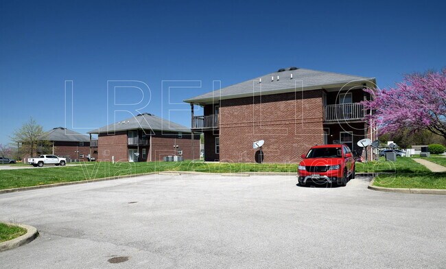 Building Photo - 304 Keeneland Dr