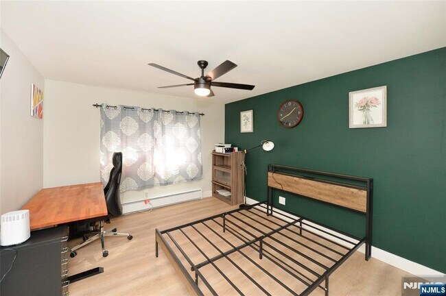 Building Photo - 199 Bergen Turnpike