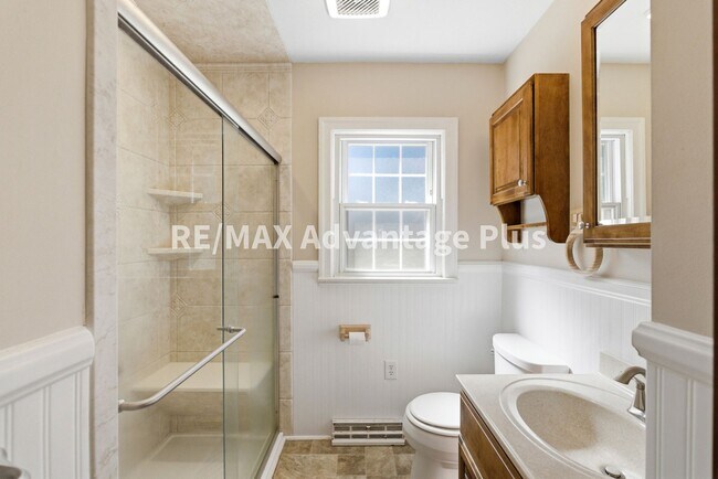 Building Photo - Beautiful brick home with full basement in Prospect