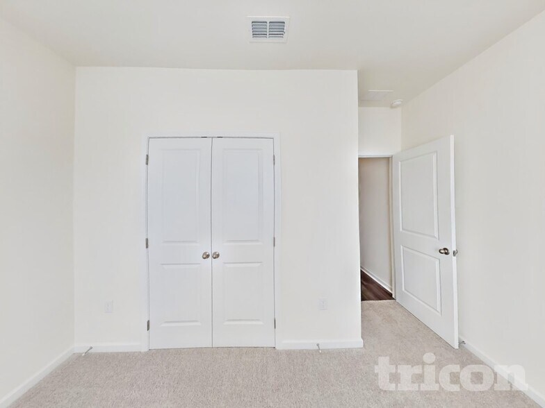 Building Photo - 305 Nasturtium Wy