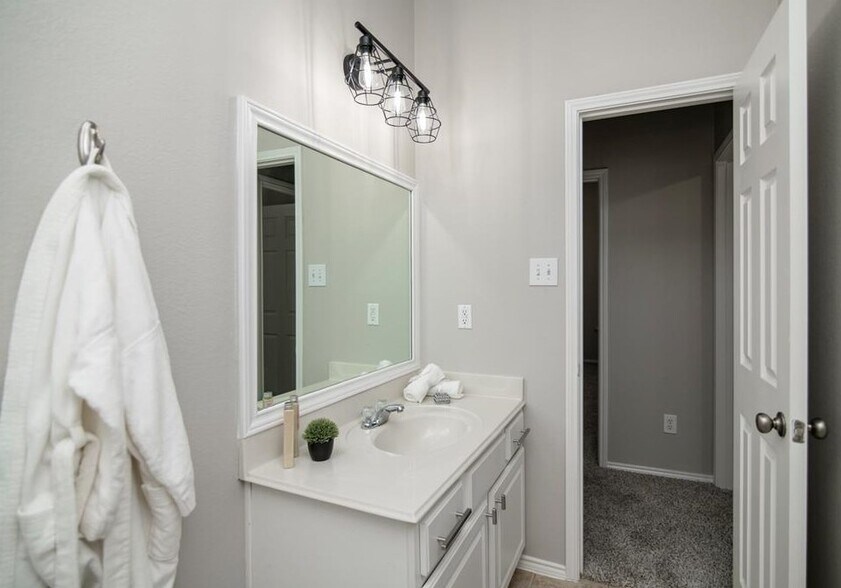 Building Photo - 5908 Stirrup Iron Dr