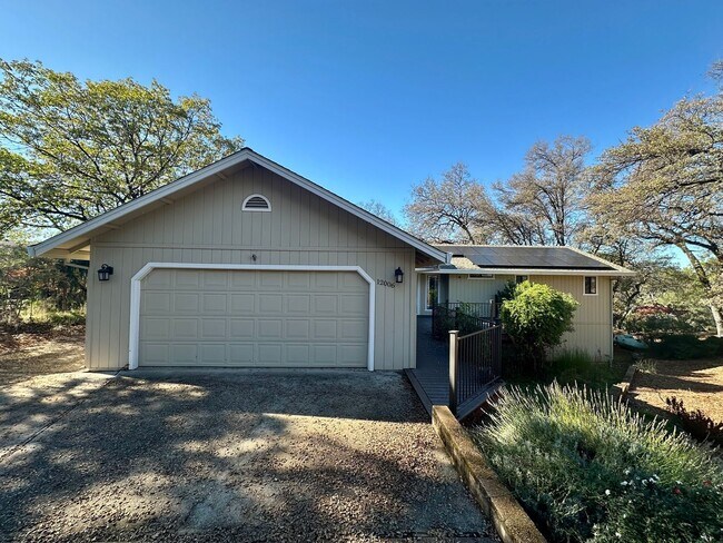 Building Photo - Beautiful 4-Bedroom Home with Stunning Views in Lake Wildwood, Penn Valley