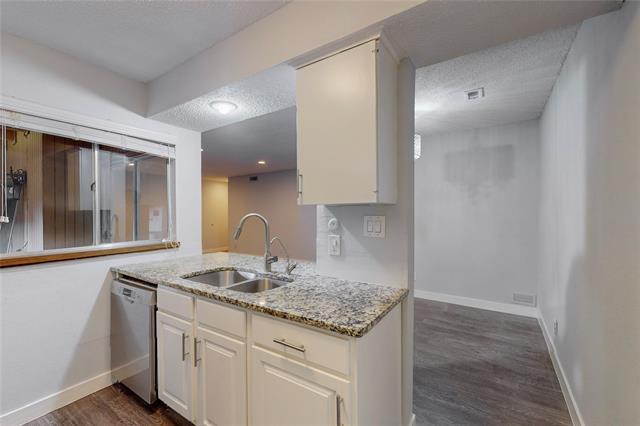 Building Photo - 5132 Amesbury Dr