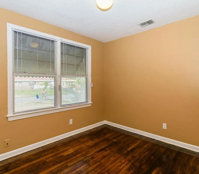 Building Photo - 5523 Minosa Cir E