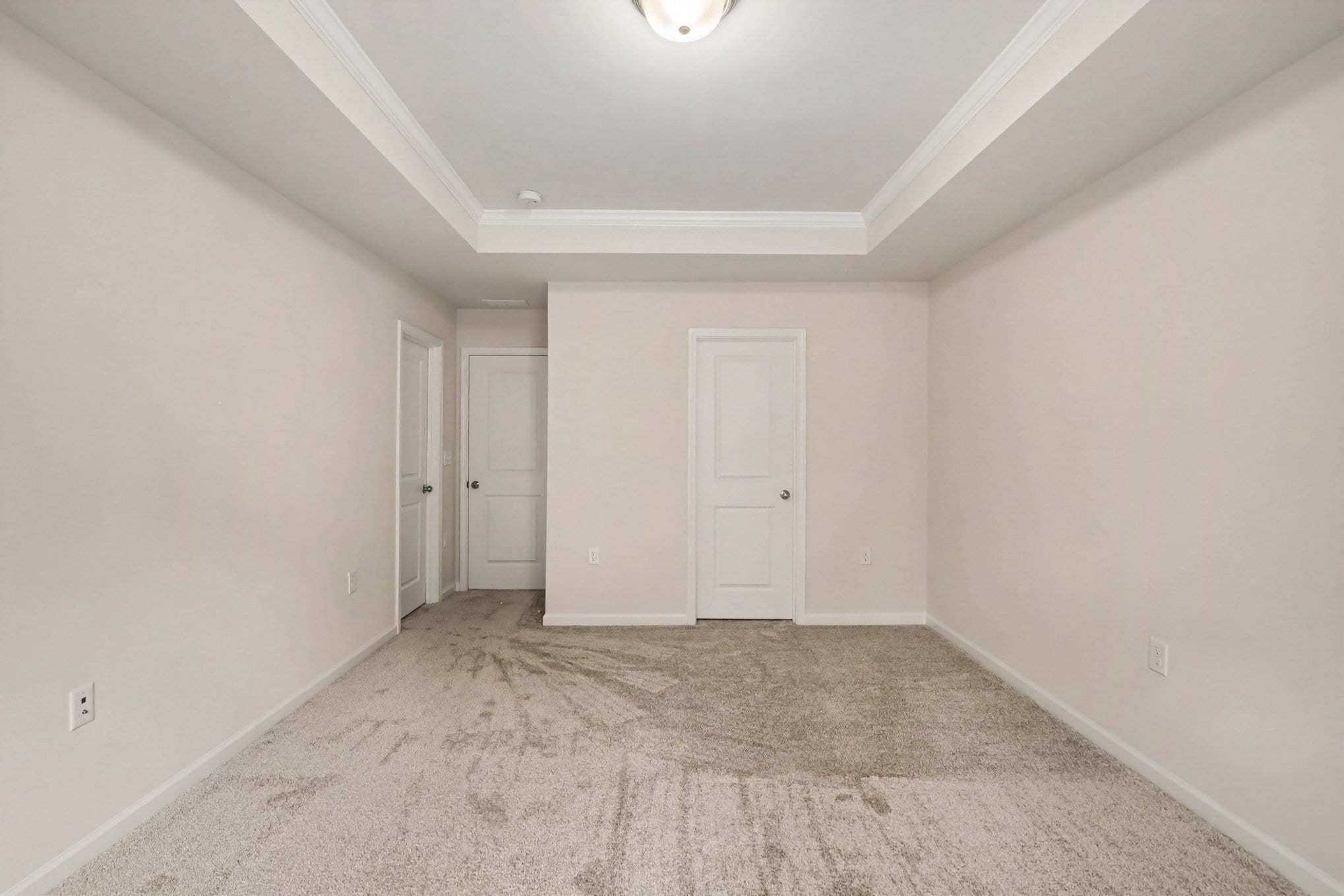 Building Photo - 909 Falls Grove Trl