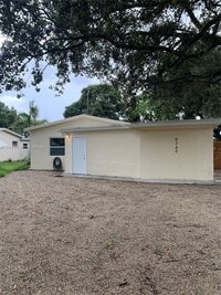 Building Photo - 6740 Park St