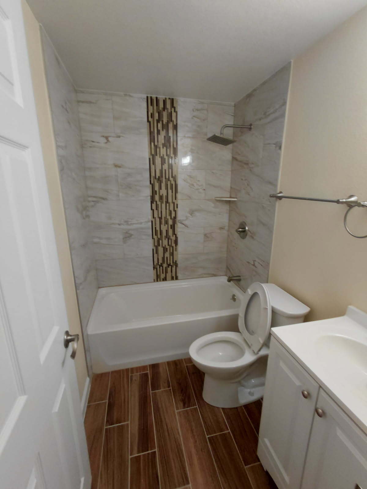 Building Photo - 5805 Secrest Drive #7