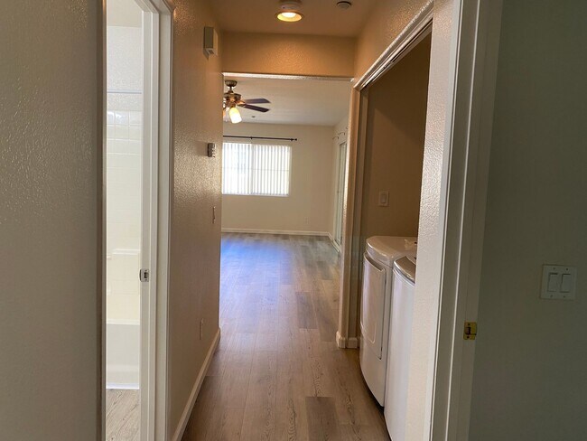 Building Photo - 25794 Iris Ave