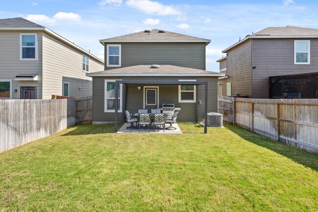 Building Photo - 4631 Otra Otra Dr
