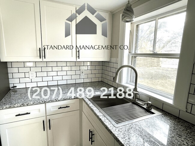 Building Photo - 65 Summer St