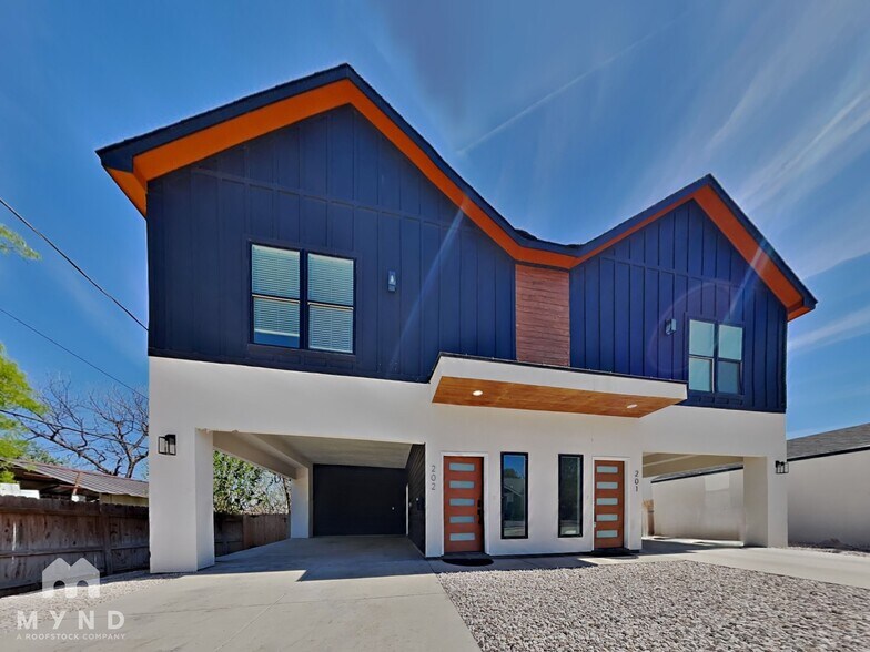 Building Photo - 247 Princeton Ave