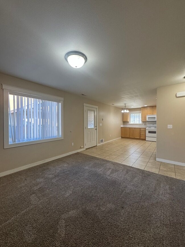 Building Photo - Cambridge Place I - 2235