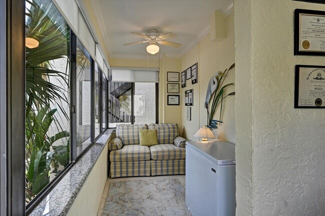 Building Photo - Waterfront! Annual Lease,  2 bedroom 2 bath plus bonus room