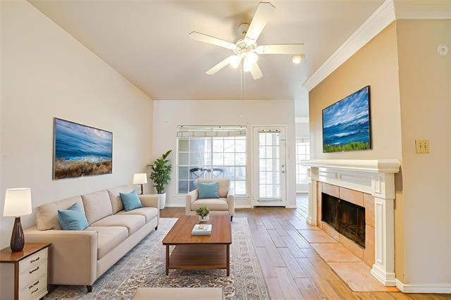 Building Photo - 3550 Country Square Dr