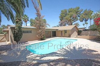Building Photo - 8702 E Sells Dr