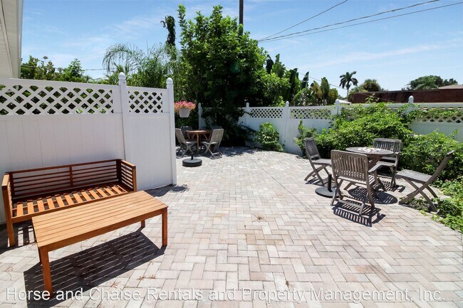 Building Photo - 2 br, 2 bath House - 521 Villas Dr.  - Vil...