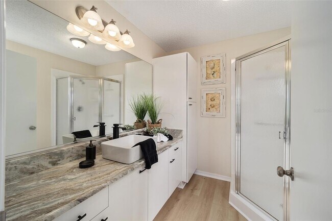 Building Photo - 1613 Cherry Hill Rd