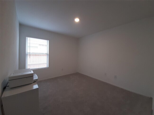 Building Photo - 26802 Cenzontle Dr