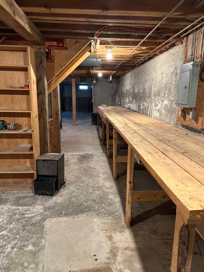 Building Photo - 618 Shearer Hill Rd