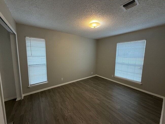 Building Photo - Delightful 3 Bedroom home in North East ISD with easy access to 1604, 35, Randolph AFB, Ft. Sam, ...