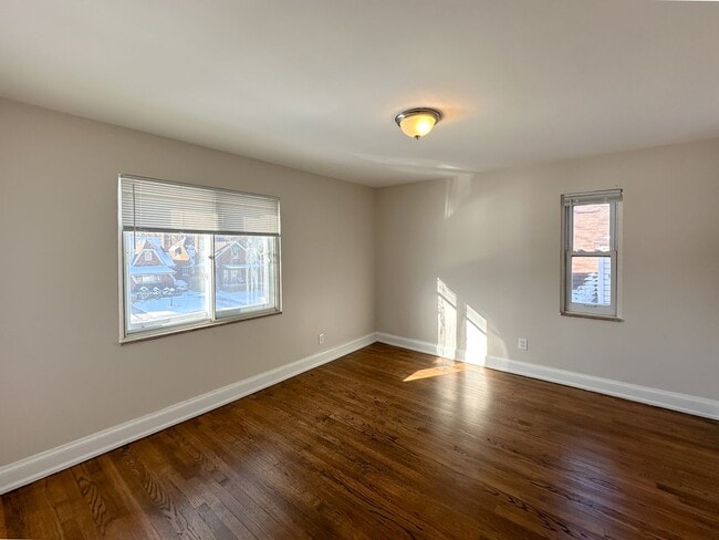 Building Photo - AVAILABLE NOW Home in University District ...