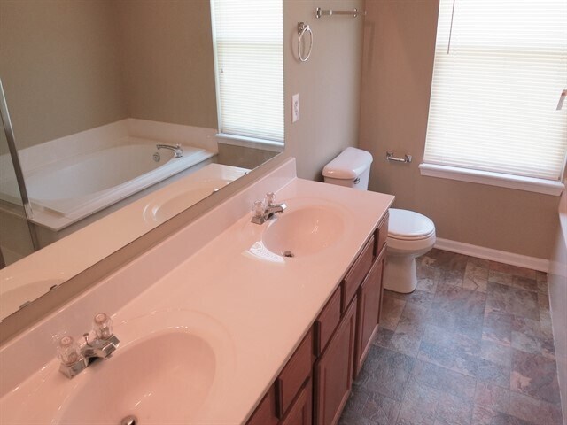 Building Photo - 6702 Meadow View Ct