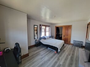 Building Photo - 2216 Merner Ave