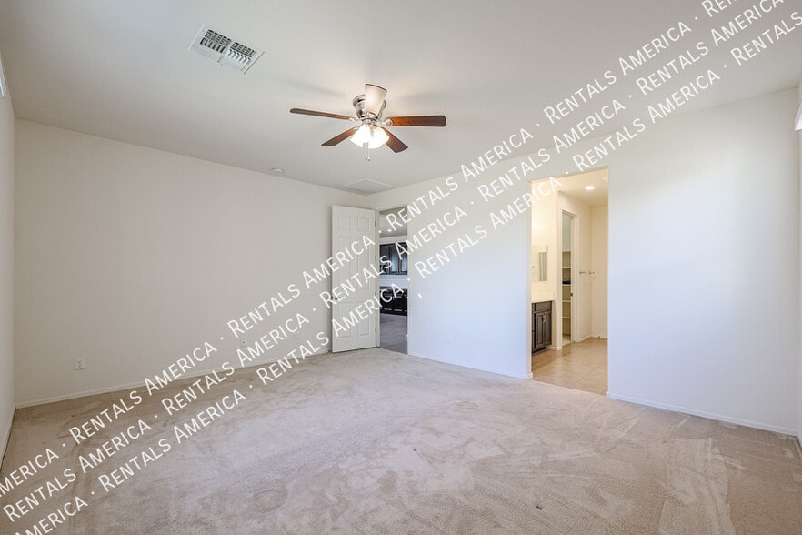 Building Photo - 15734 W McKinley St