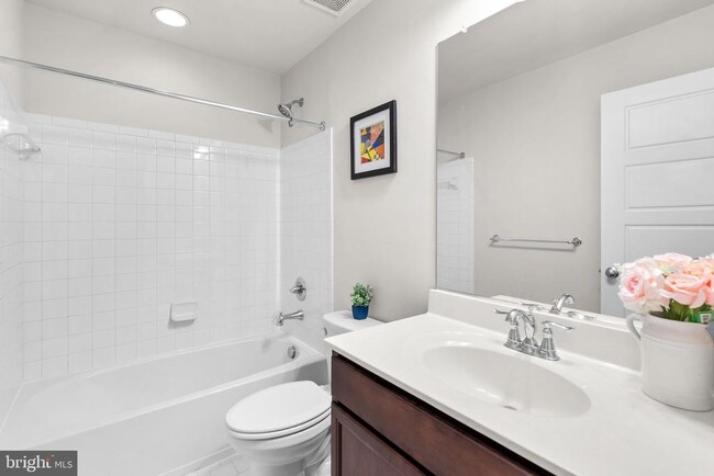 Building Photo - 2419 Auden Dr