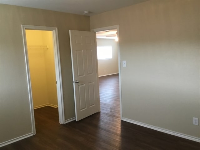 Building Photo - 25018 Longbranch Run