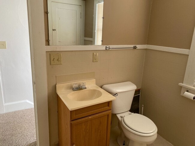 Building Photo - ad331