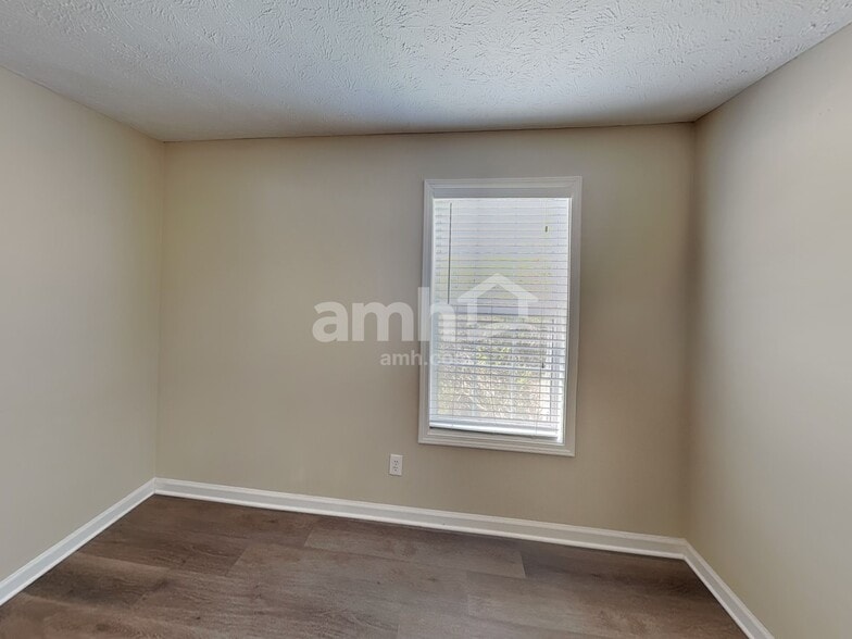 Building Photo - 1222 Cabots Ln