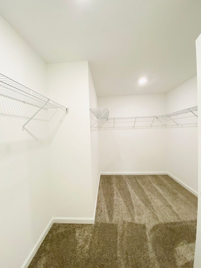 Building Photo - Kissimmee Awesome House for Rent