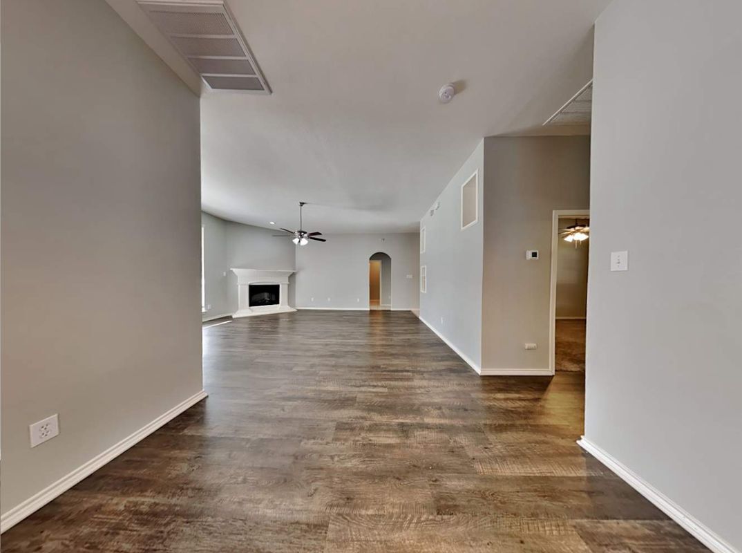 Building Photo - 2920 Crystal Way