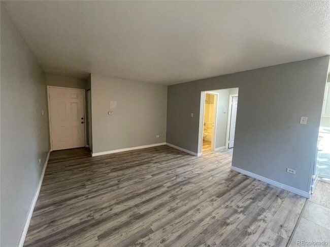 Building Photo - 1590 Clinton St