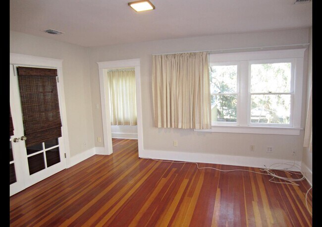 Building Photo - 205 Horizon Ave
