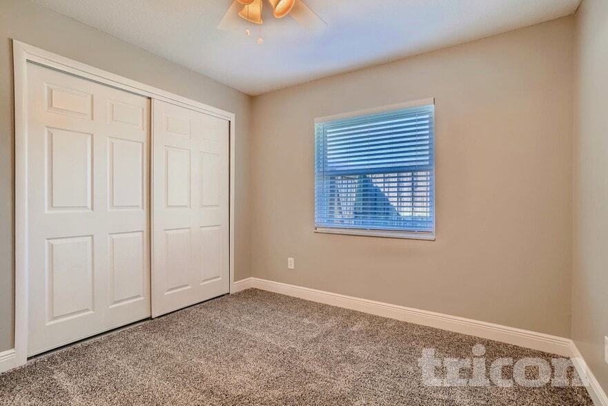 Building Photo - 361 Glenholly Ct