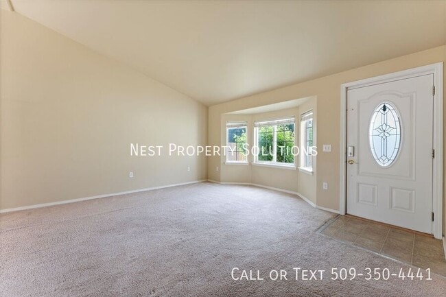 Building Photo - 1613 Pirate Ln