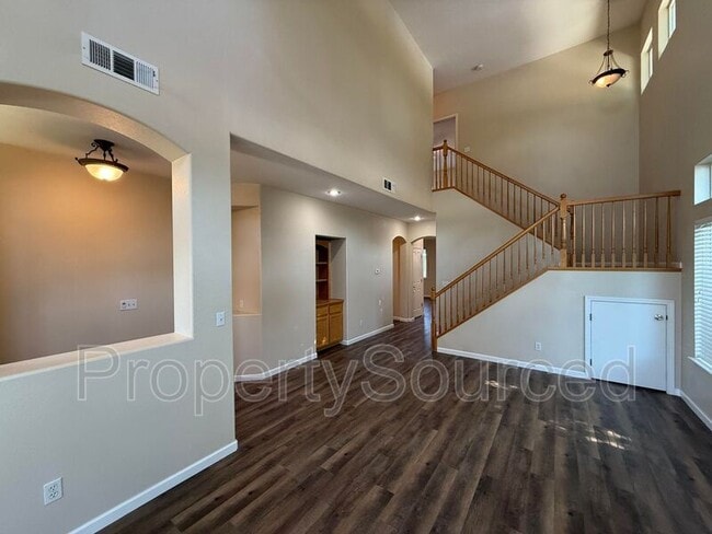Building Photo - 2080 Picadilly Ct