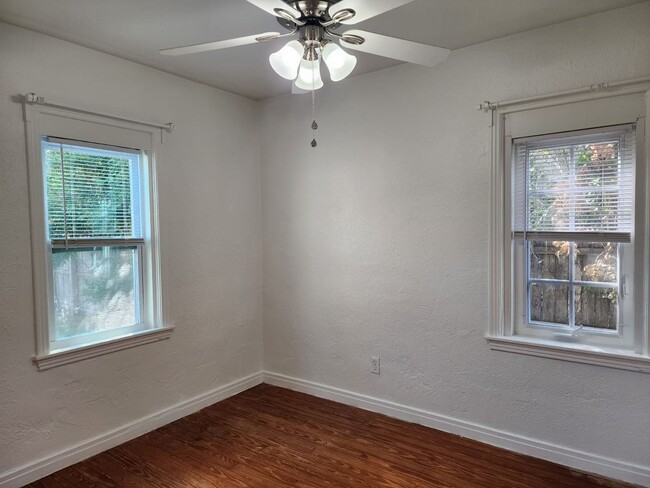 Building Photo - Bungalow in Northeast Gulfport