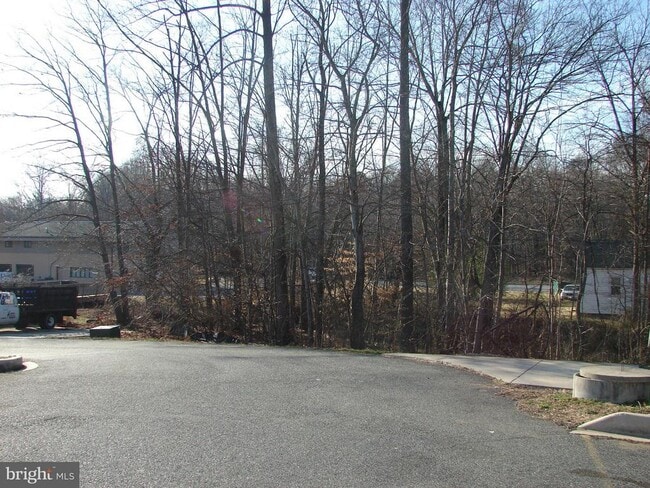 Building Photo - 2809 Belair Rd