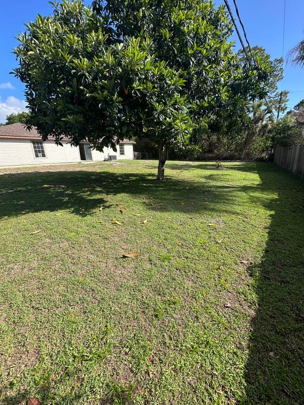 Building Photo - 1184 Sapphire St SE