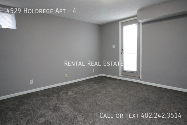 Building Photo - 4529 Holdrege St